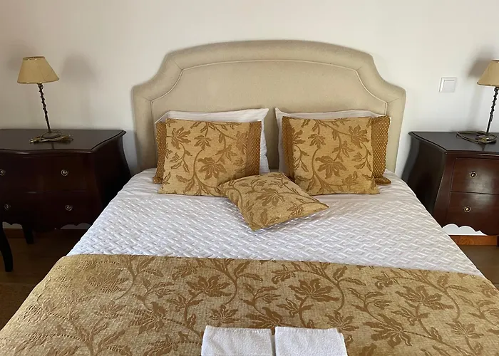 Casa Dos Pexins נאזרה